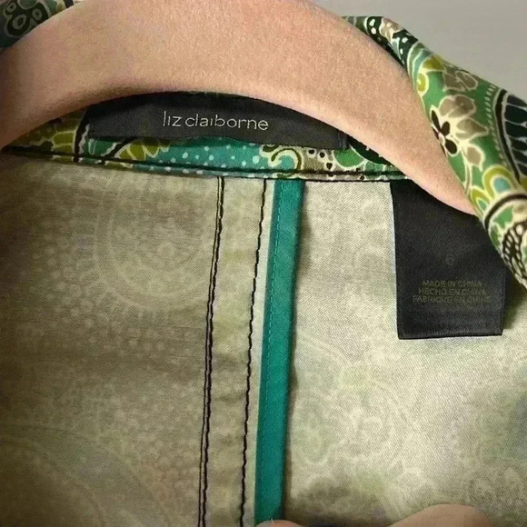Liz Claiborne Paisley Blazer & Skirt Set Size 6 and Size 4 - Picture 8 of 16